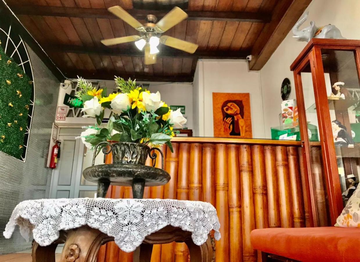 Hotel Las Palmas Esmeraldas Luaran gambar