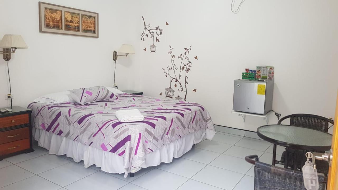 Hotel Las Palmas Esmeraldas Luaran gambar